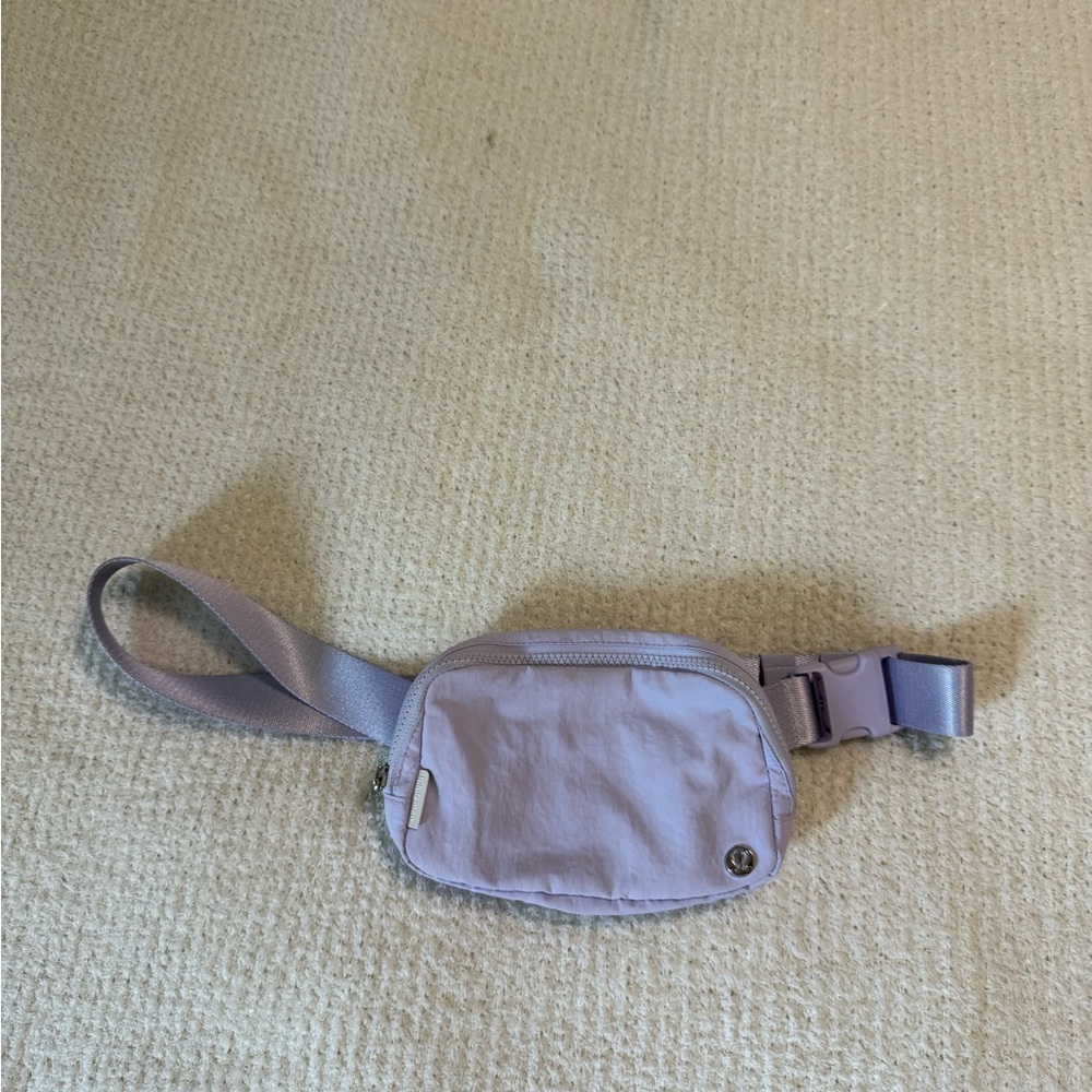 NWOT Lululemon Belt Bag